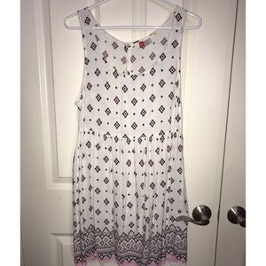 H & M Pink geometric design dress!